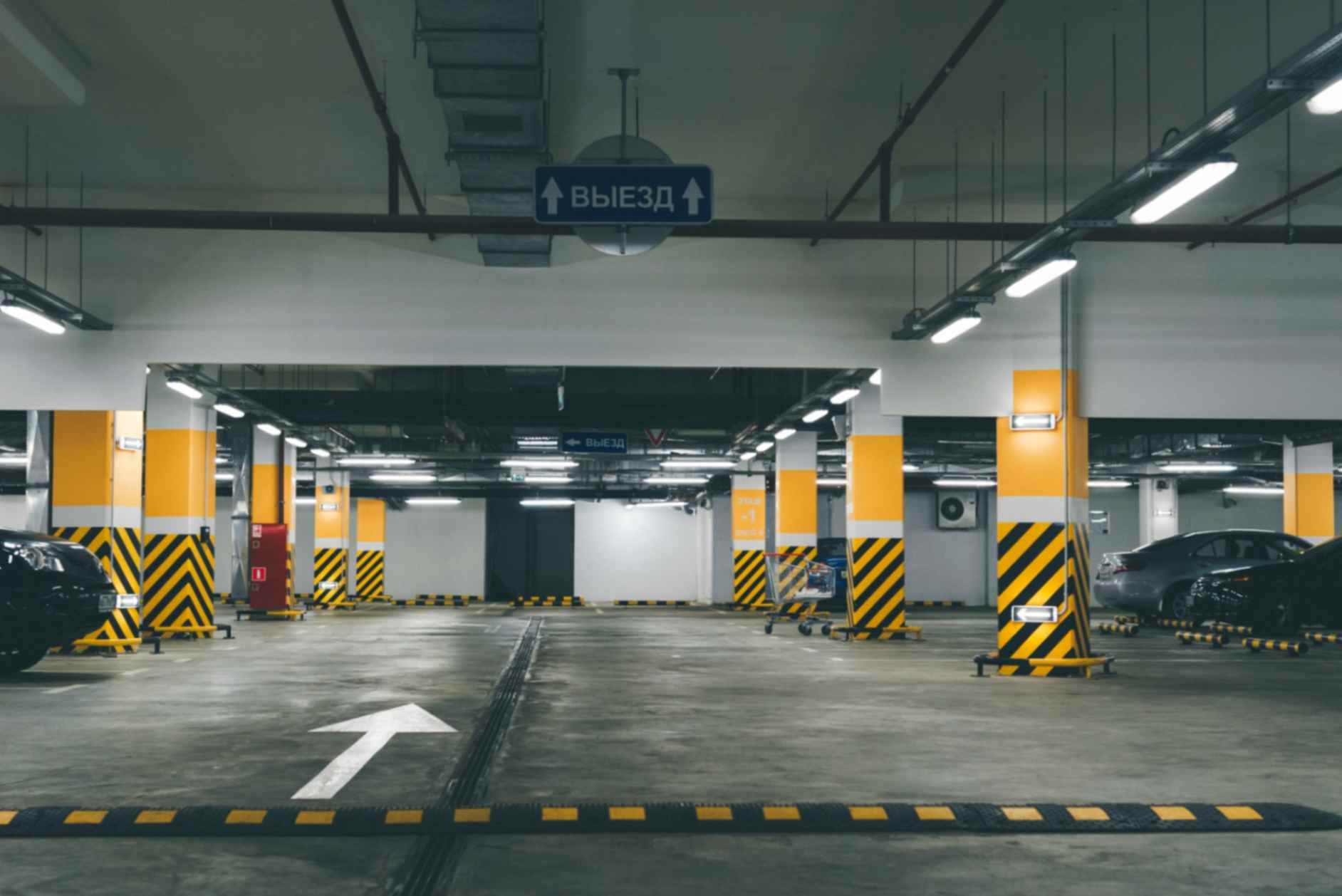 Amenity Parking Area - Solitairian City